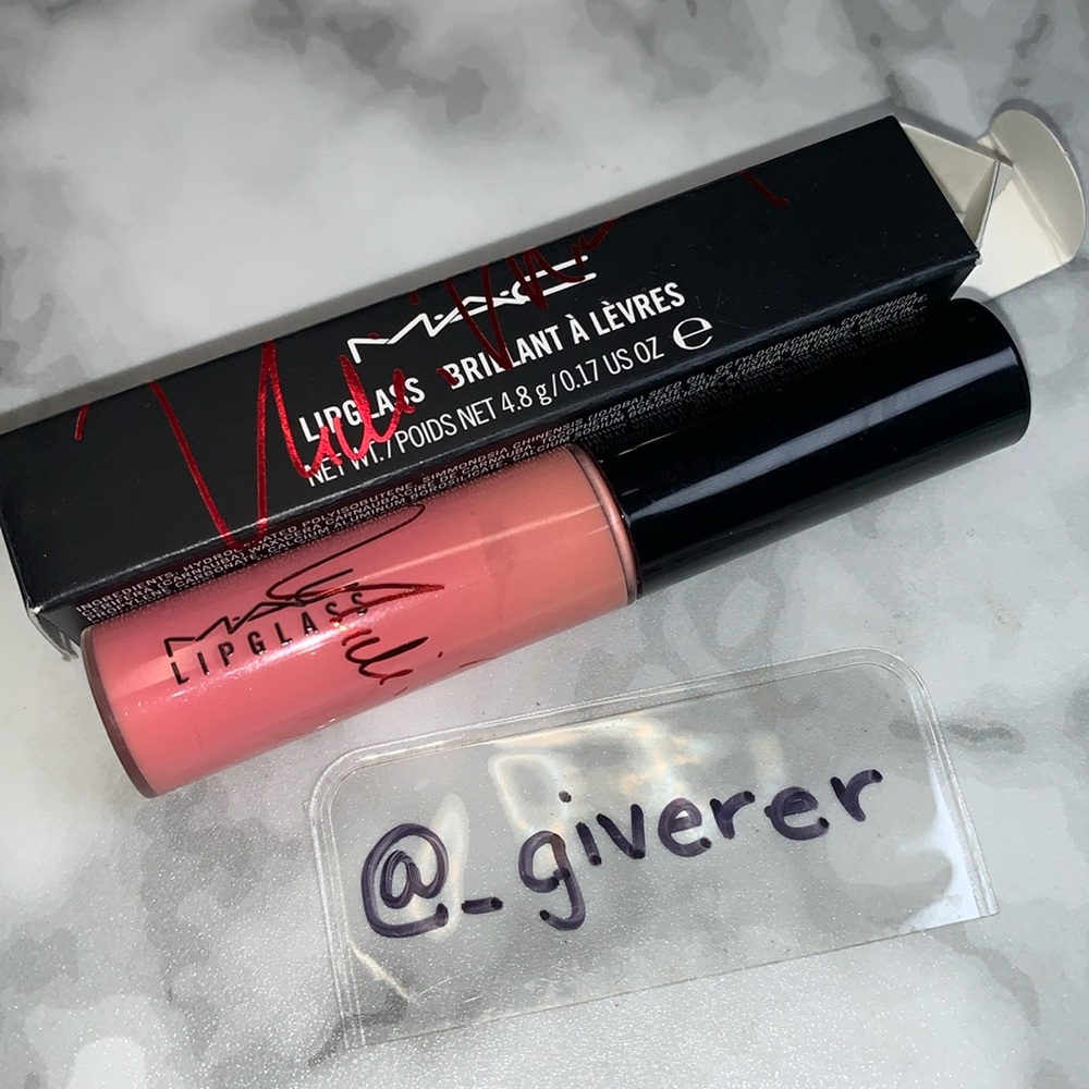 LNIB VIVA GLAM NICKI MINAJ LIPGLASSS MAC